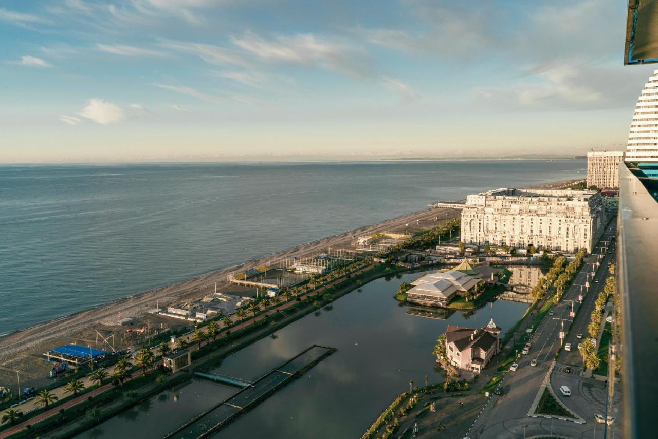 Grand City Apart-Hotel Батуми Экстерьер фото